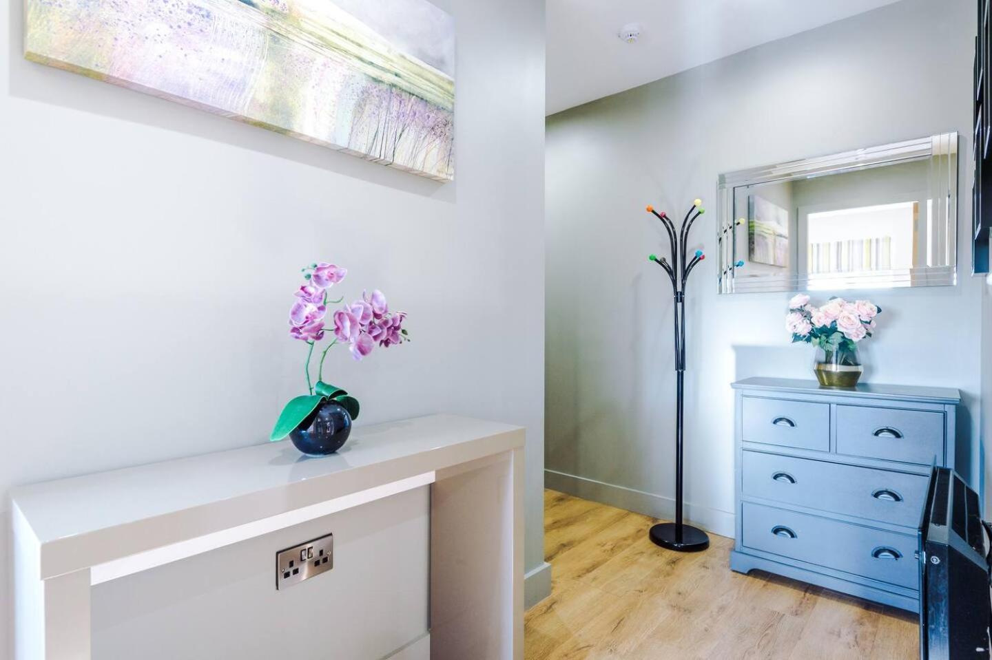 Stunning 2Bedroom 2Bathroom Apt With Parking Space Sheffield Exterior photo